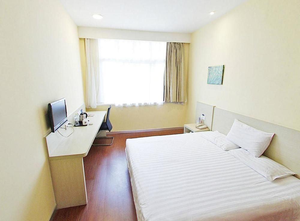 Hanting Express Shanghai Lujiazui Minsheng Road Exterior photo