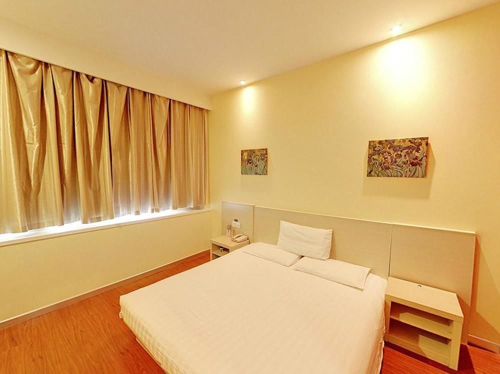 Hanting Express Shanghai Lujiazui Minsheng Road Exterior photo